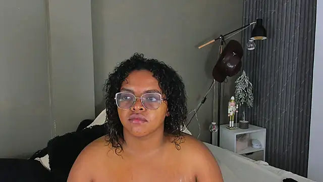 conielaurenth online show from 12, 12, 2024