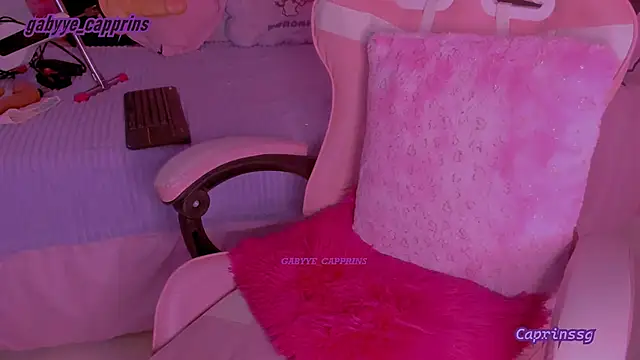 gabyye capprins online show from 19, 12, 2025