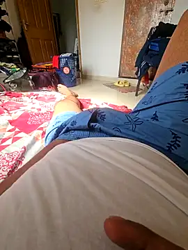 Snapshot of Mallu_ajanraj143 chatting on 24, 9, 2025 Mallu ajanraj143 online show from 24, 9, 2025