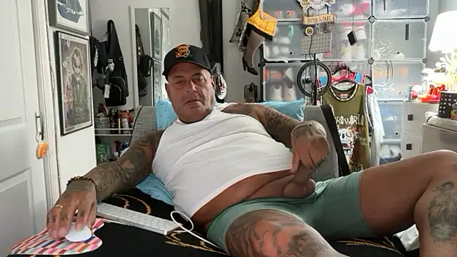 joeytatts66 online show from 31, 10, 2025