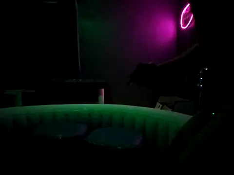 Spunwhiteboy1992 online show from 15, 12, 2025