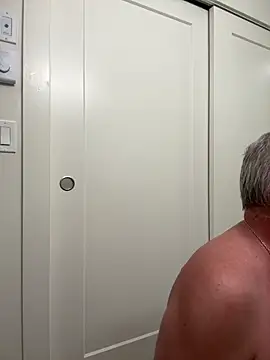 Snapshot of aarosteev2 chatting on 5, 3, 2025 aarosteev2 online show from 5, 3, 2025