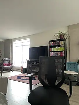 Snapshot of aarosteev2 chatting on 21, 3, 2025 aarosteev2 online show from 21, 3, 2025