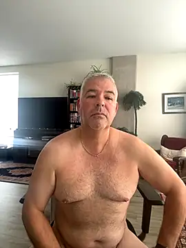 Snapshot of aarosteev2 chatting on 22, 10, 2025 aarosteev2 online show from 22, 10, 2025