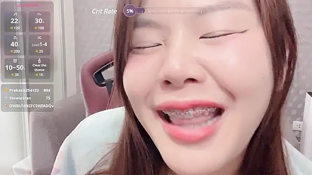 nenechuchu online show from 14, 2, 2025