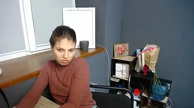 Snapshot of felicity_gold chatting on 5, 2, 2025 felicity gold online show from 5, 2, 2025