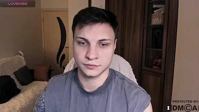 Snapshot of handsome_guy01 chatting on 17, 11, 2025 handsome guy01 online show from 17, 11, 2025