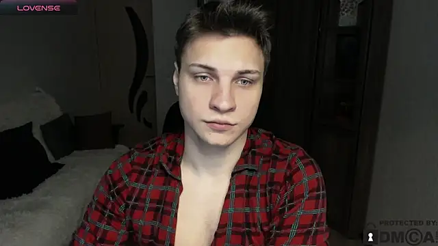 Snapshot of handsome_guy01 chatting on 24, 11, 2025 handsome guy01 online show from 24, 11, 2025