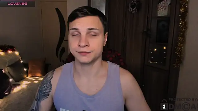 Snapshot of handsome_guy01 chatting on 1, 12, 2025 handsome guy01 online show from 1, 12, 2025