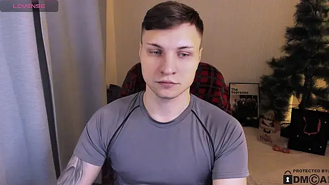 Snapshot of handsome_guy01 chatting on 10, 1, 2026 handsome guy01 online show from 10, 1, 2026