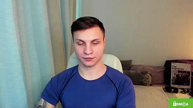 handsome guy01 online show from 17, 5, 2026