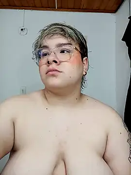 Snapshot of amalia_love chatting on 3, 1, 2025 amalia love online show from 3, 1, 2025