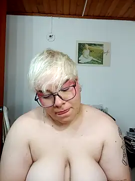 Snapshot of amalia_love chatting on 25, 9, 2025 amalia love online show from 25, 9, 2025