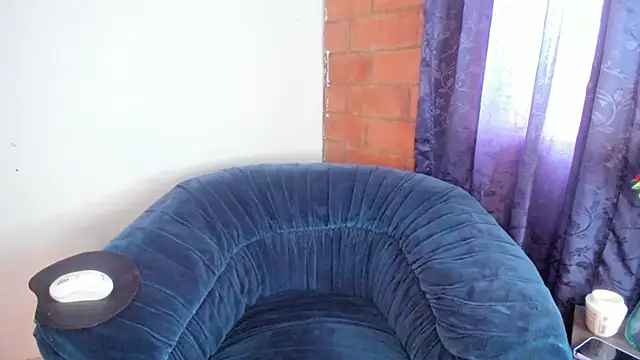 Salome  Fernandez online show from 17, 12, 2024