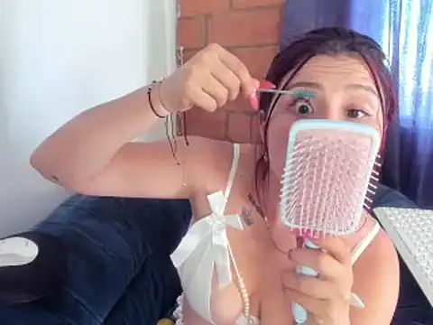 Salome  Fernandez online show from 27, 1, 2025