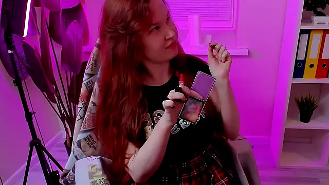 CarolGiggly online show from 25, 2, 2026