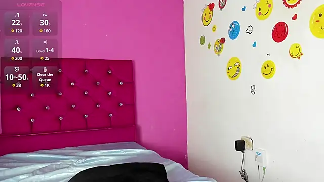 tiffany Bitch online show from 5, 3, 2025