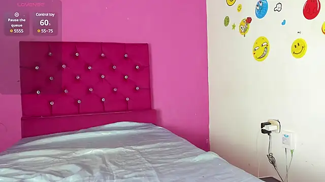 tiffany Bitch online show from 16, 3, 2025