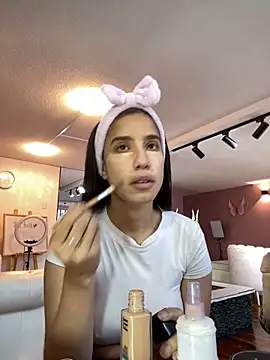 Praga Pink online show from 9, 12, 2024