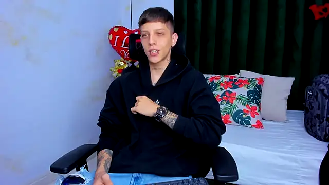 Snapshot of Adam_hard_ chatting on 12, 2, 2025 Adam hard online show from 12, 2, 2025