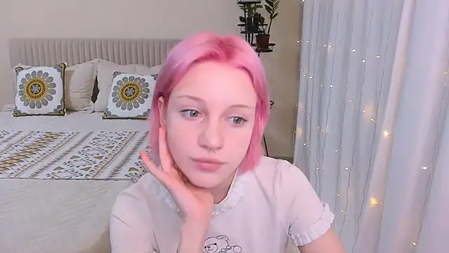 VelvetVixen155 online show from 8, 1, 2025