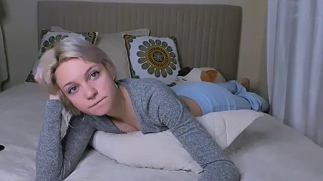 VelvetVixen155 online show from 5, 3, 2025