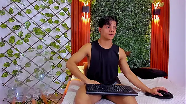 Valentino  X online show from 22, 11, 2025