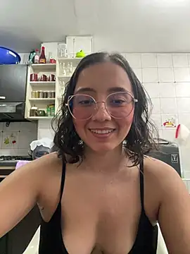 Snapshot of Kay_LustyWife chatting on 3, 1, 2025 Kay LustyWife online show from 3, 1, 2025