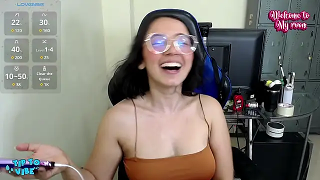 Snapshot of Kay_LustyWife chatting on 10, 1, 2025 Kay LustyWife online show from 10, 1, 2025