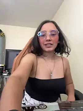 Snapshot of Kay_LustyWife chatting on 17, 1, 2025 Kay LustyWife online show from 17, 1, 2025