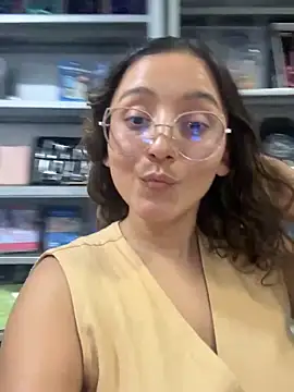 Snapshot of Kay_LustyWife chatting on 5, 10, 2025 Kay LustyWife online show from 5, 10, 2025