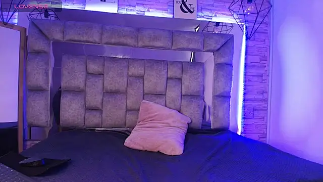 Emily morgan04 online show from 14, 10, 2025