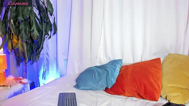 Snapshot of blaiine_colfer chatting on 15, 1, 2025 blaiine colfer online show from 15, 1, 2025