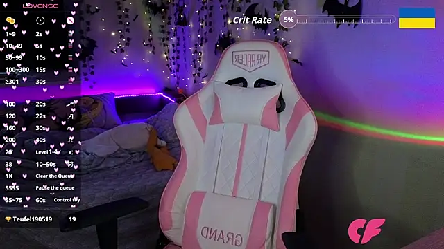 Snapshot of RedVelveten chatting on 23, 10, 2025 RedVelveten online show from 23, 10, 2025