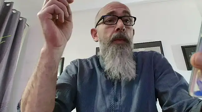 Snapshot of Kingsscepter chatting on 5, 2, 2025 Kingsscepter online show from 5, 2, 2025