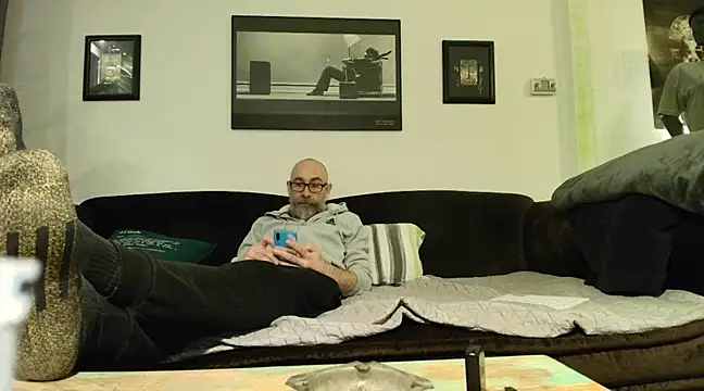 Snapshot of Kingsscepter chatting on 19, 2, 2025 Kingsscepter online show from 19, 2, 2025