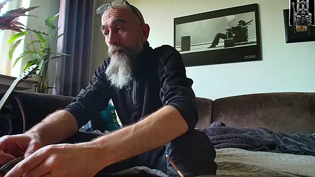 Snapshot of Kingsscepter chatting on 25, 2, 2025 Kingsscepter online show from 25, 2, 2025