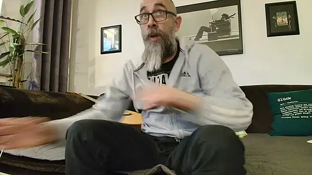 Snapshot of Kingsscepter chatting on 27, 2, 2025 Kingsscepter online show from 27, 2, 2025