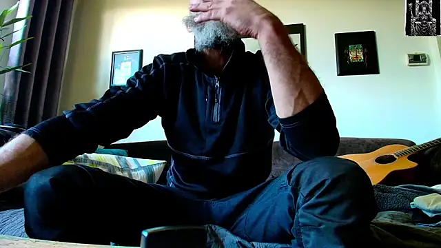 Snapshot of Kingsscepter chatting on 4, 3, 2025 Kingsscepter online show from 4, 3, 2025