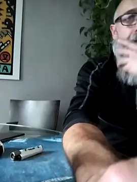 Snapshot of Kingsscepter chatting on 13, 10, 2025 Kingsscepter online show from 13, 10, 2025