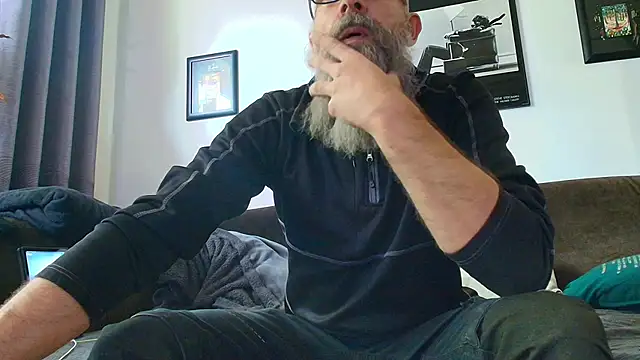 Snapshot of Kingsscepter chatting on 22, 10, 2025 Kingsscepter online show from 22, 10, 2025