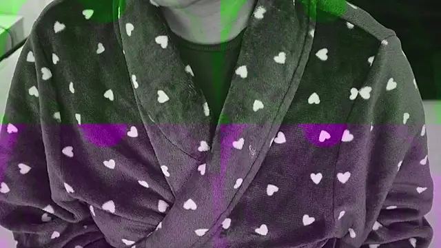 IzzyyBeelmonth online show from 5, 1, 2025