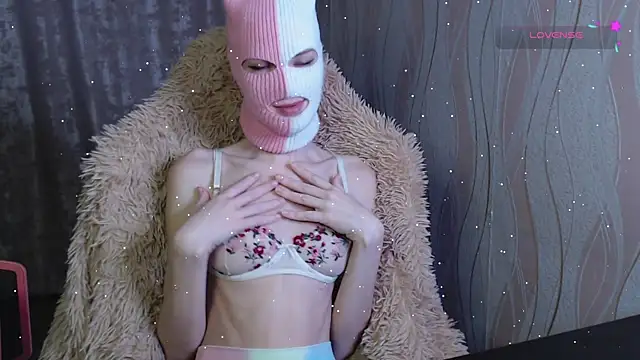 Snapshot of Domiiiniiicana chatting on 15, 12, 2024 Domiiiniiicana online show from 15, 12, 2024