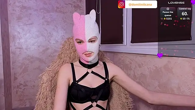 Snapshot of Domiiiniiicana chatting on 14, 12, 2025 Domiiiniiicana online show from 14, 12, 2025