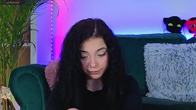 AveryWillow online show from 3, 3, 2026