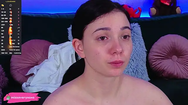 AveryWillow online show from 31, 3, 2026