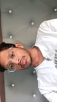 Snapshot of skinnyyyyyyyyy chatting on 19, 1, 2025 skinnyyyyyyyyy online show from 19, 1, 2025