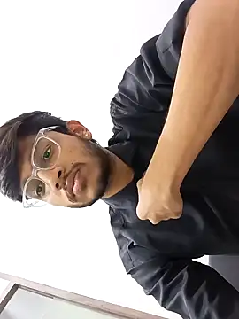 Snapshot of skinnyyyyyyyyy chatting on 8, 2, 2025 skinnyyyyyyyyy online show from 8, 2, 2025