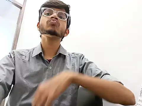 Snapshot of skinnyyyyyyyyy chatting on 18, 2, 2025 skinnyyyyyyyyy online show from 18, 2, 2025