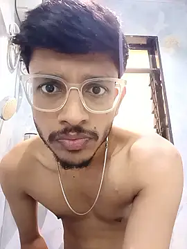 Snapshot of skinnyyyyyyyyy chatting on 11, 10, 2025 skinnyyyyyyyyy online show from 11, 10, 2025